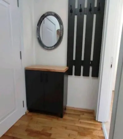 Triumph Arch Apartment *
